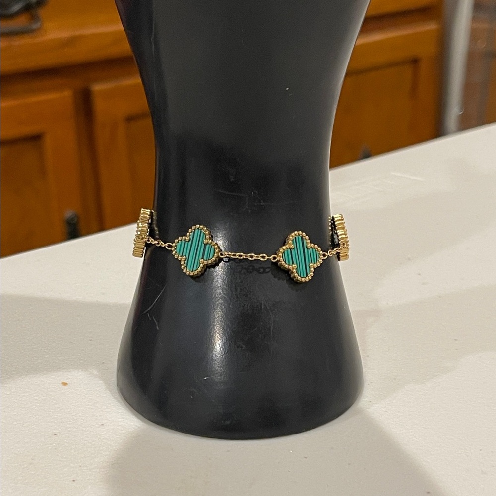 Chic Gold and Teal Clover Bracelet - Picture 2 of 5